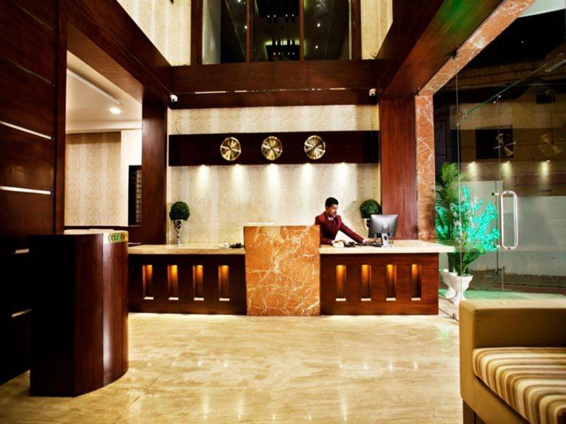 Hotel Mahalakshmi Residency 콜루루 외부 사진